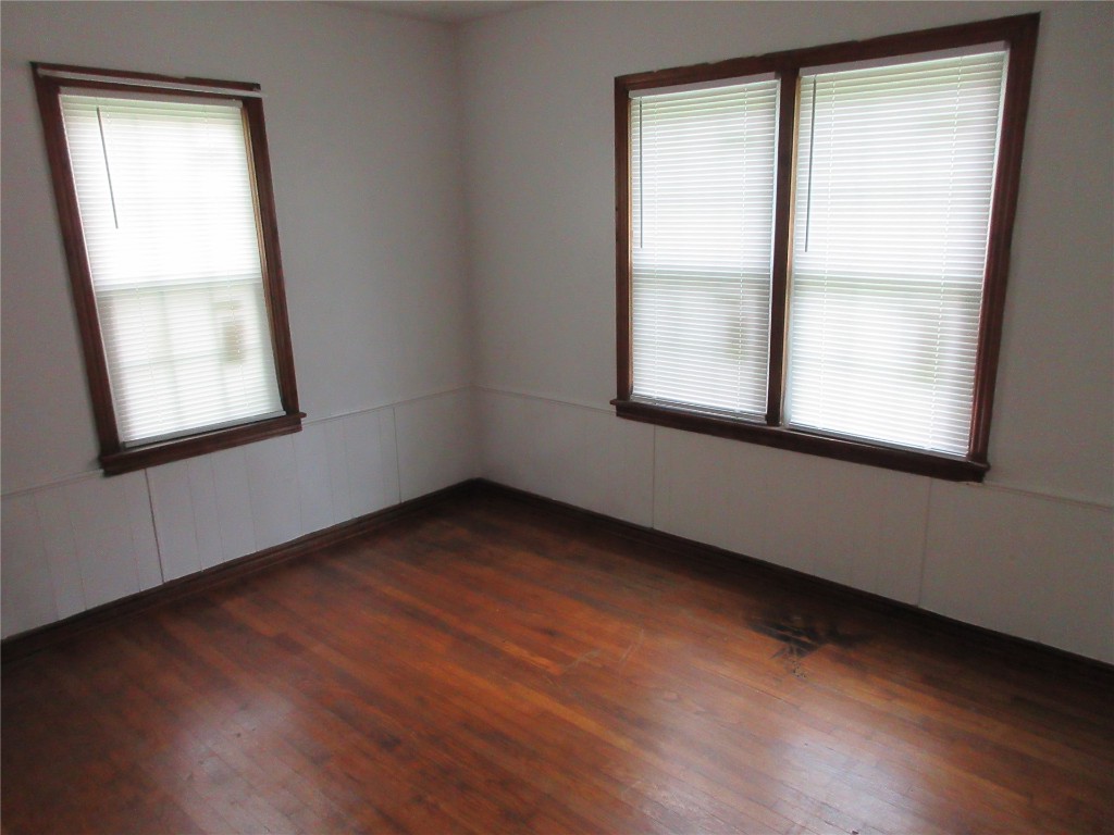 Tecumseh, Oklahoma 74873, United States, 2 Bedrooms Bedrooms, ,1 BathroomBathrooms,Residential,Pending,141245