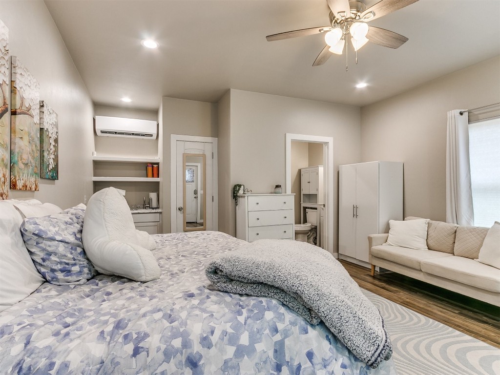 Shawnee, Oklahoma 74801, United States, 4 Bedrooms Bedrooms, ,3 BathroomsBathrooms,Residential,Pending,36035