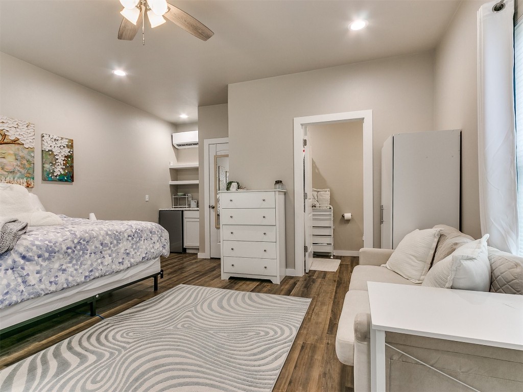 Shawnee, Oklahoma 74801, United States, 4 Bedrooms Bedrooms, ,3 BathroomsBathrooms,Residential,Pending,36035