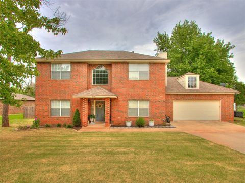 Photo of 416 S Harrison Avenue, Blanchard, OK 73010 (MLS # 1168896)