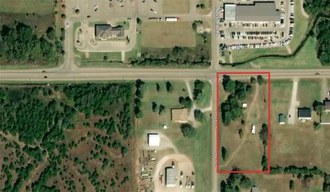 Photo of 102 S Industrial Road, Chandler, OK 74834 (MLS # 1181562)