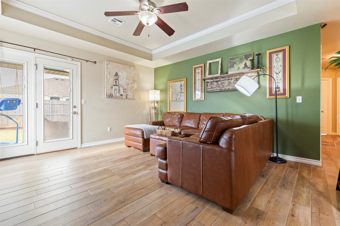 Shawnee, Oklahoma 74804, United States, 3 Bedrooms Bedrooms, ,2 BathroomsBathrooms,Residential,Active,190919