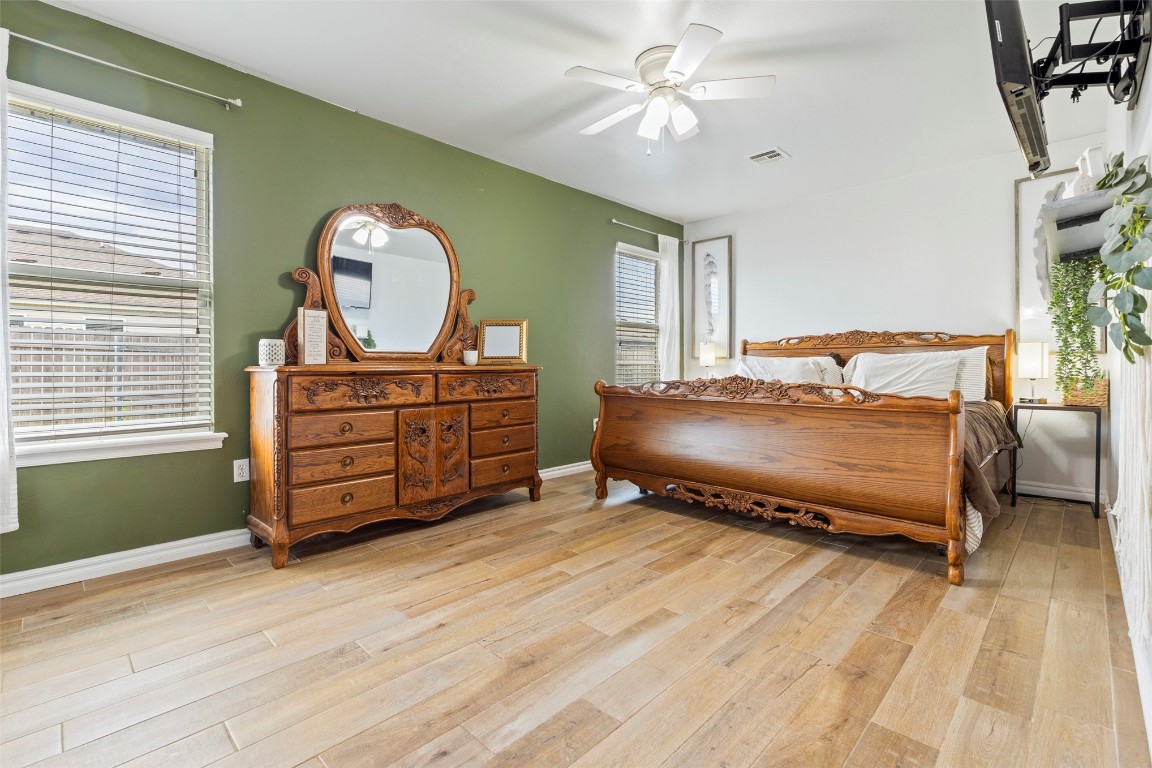 Shawnee, Oklahoma 74804, United States, 3 Bedrooms Bedrooms, ,2 BathroomsBathrooms,Residential,Active,190919