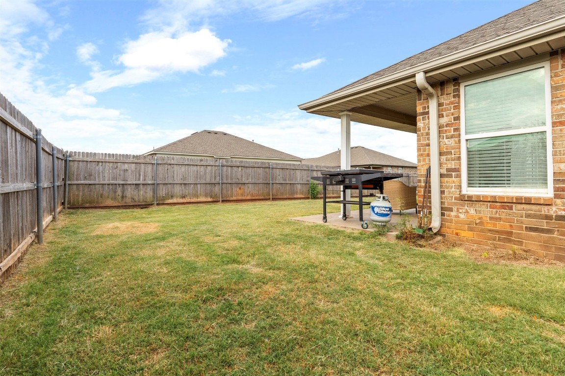 Shawnee, Oklahoma 74804, United States, 3 Bedrooms Bedrooms, ,2 BathroomsBathrooms,Residential,Active,190919