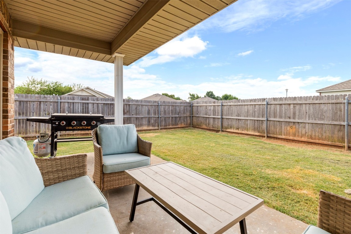 Shawnee, Oklahoma 74804, United States, 3 Bedrooms Bedrooms, ,2 BathroomsBathrooms,Residential,Active,190919