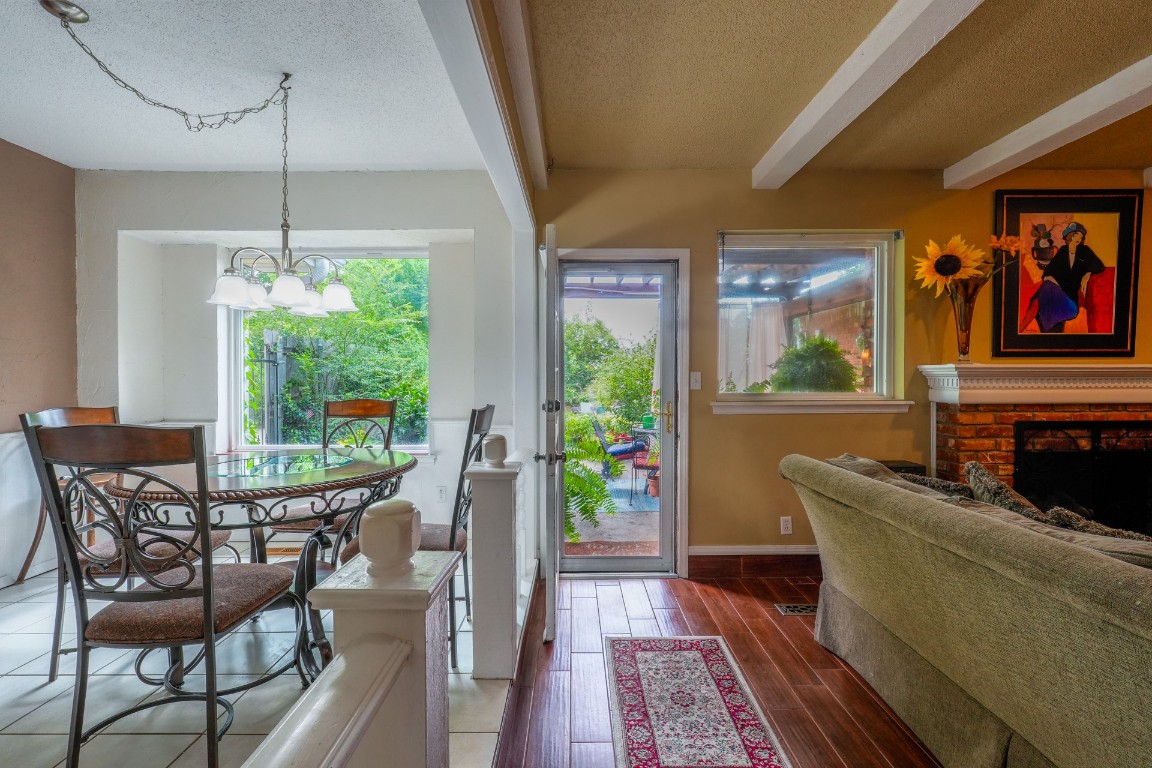 Shawnee, Oklahoma 74804, United States, 3 Bedrooms Bedrooms, ,2 BathroomsBathrooms,Residential,Pending,183071