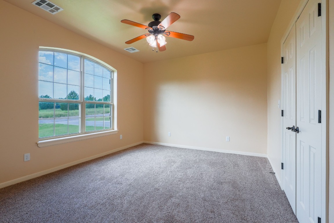 Shawnee, Oklahoma 74801, United States, 3 Bedrooms Bedrooms, ,2 BathroomsBathrooms,Residential,Pending,189355