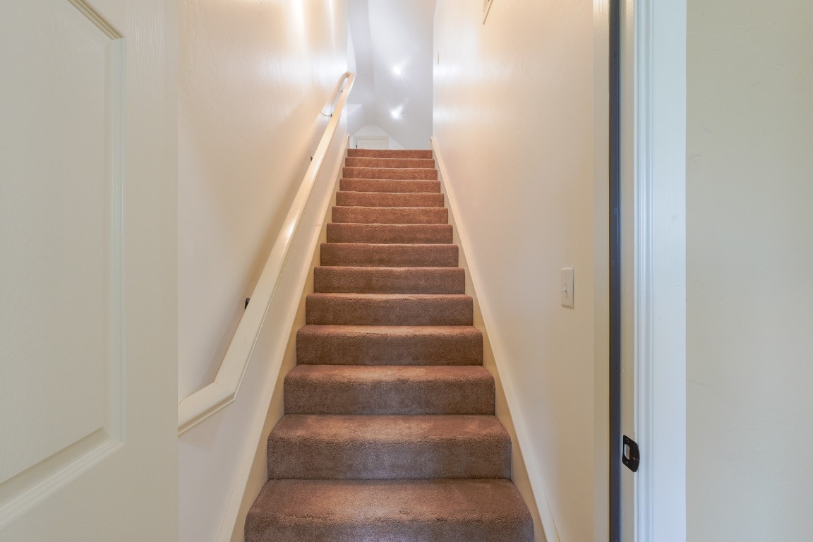 Shawnee, Oklahoma 74801, United States, 3 Bedrooms Bedrooms, ,2 BathroomsBathrooms,Residential,Pending,189355