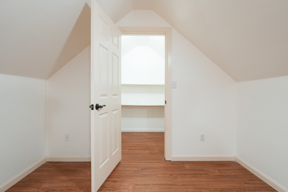 Shawnee, Oklahoma 74801, United States, 3 Bedrooms Bedrooms, ,2 BathroomsBathrooms,Residential,Pending,189355