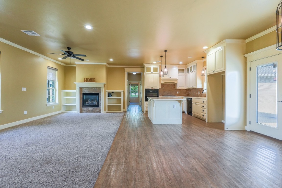 Shawnee, Oklahoma 74801, United States, 3 Bedrooms Bedrooms, ,2 BathroomsBathrooms,Residential,Pending,189355