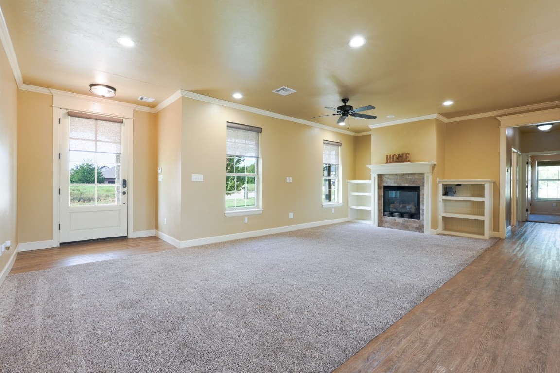 Shawnee, Oklahoma 74801, United States, 3 Bedrooms Bedrooms, ,2 BathroomsBathrooms,Residential,Pending,189355