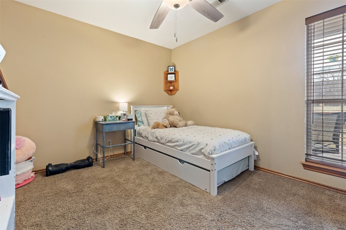 Shawnee, Oklahoma 74804, United States, 3 Bedrooms Bedrooms, ,2 BathroomsBathrooms,Residential,Pending,90659