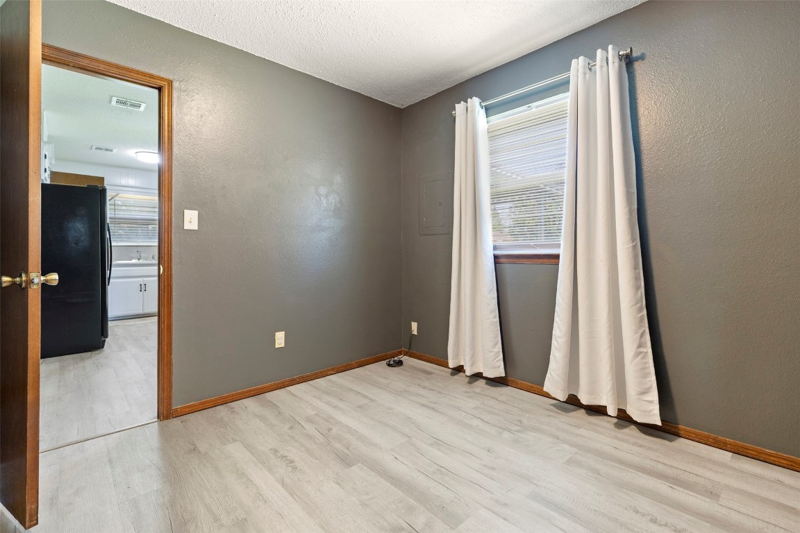 Shawnee, Oklahoma 74804, United States, 3 Bedrooms Bedrooms, ,2 BathroomsBathrooms,Residential,Active,161839