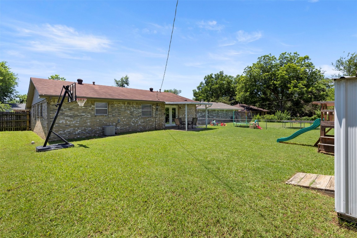 Shawnee, Oklahoma 74804, United States, 3 Bedrooms Bedrooms, ,2 BathroomsBathrooms,Residential,Active,161839