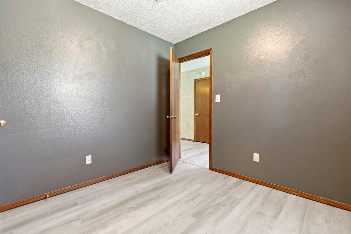 Shawnee, Oklahoma 74804, United States, 3 Bedrooms Bedrooms, ,2 BathroomsBathrooms,Residential,Active,161839