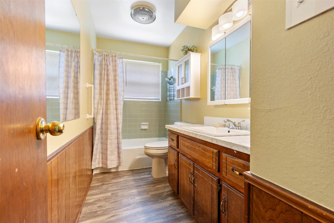 Shawnee, Oklahoma 74804, United States, 3 Bedrooms Bedrooms, ,2 BathroomsBathrooms,Residential,Active,161839