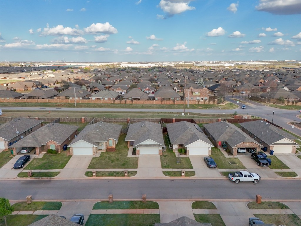 Oklahoma City, Oklahoma 73179, United States, 3 Bedrooms Bedrooms, ,2 BathroomsBathrooms,Residential,Active,98339
