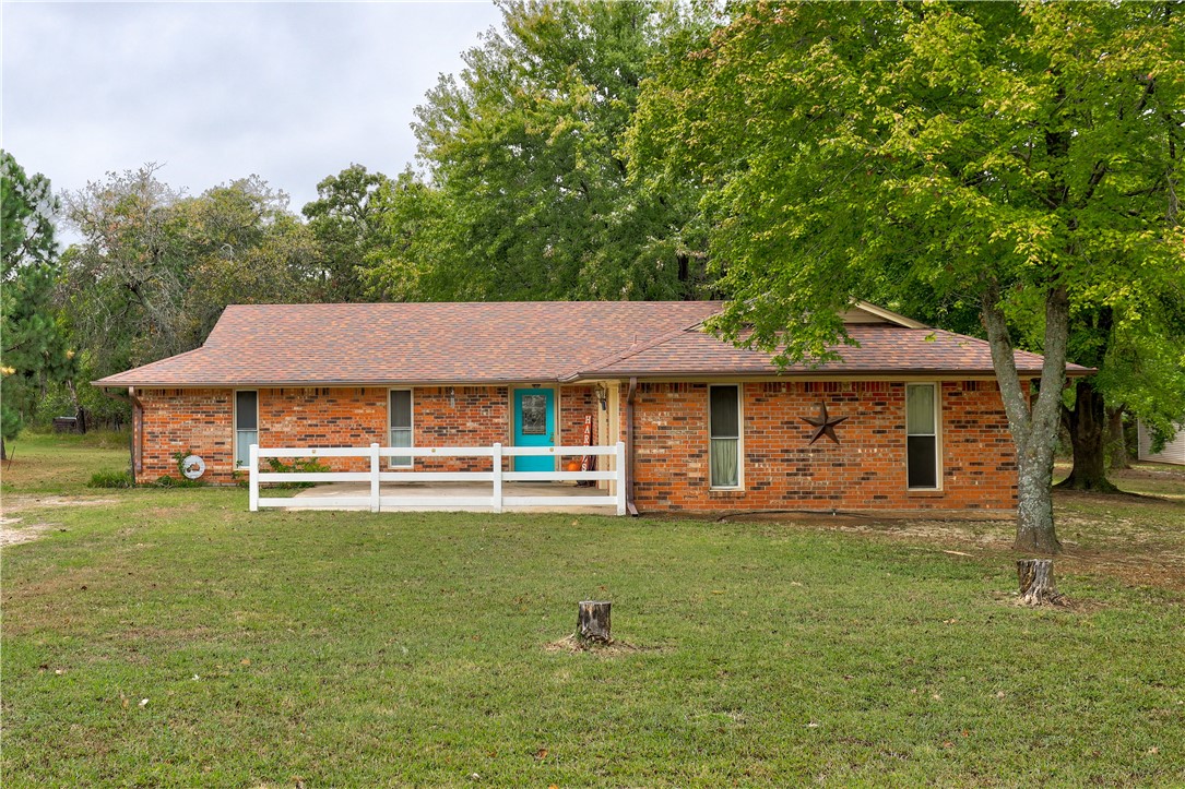 Photo 1 of 27 — 26 Janice Lane, Shawnee, OK 74801