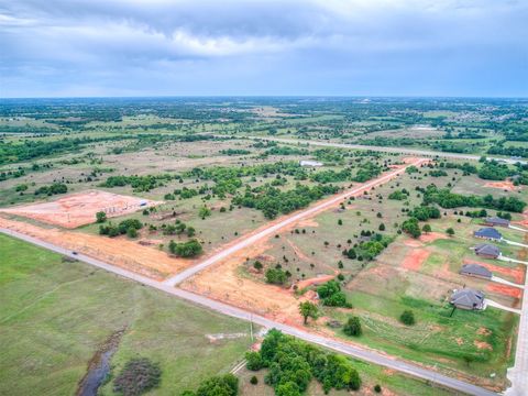 Photo of 1201 Twin Oaks Dr, Blanchard, OK 73010 (MLS # 1168933)