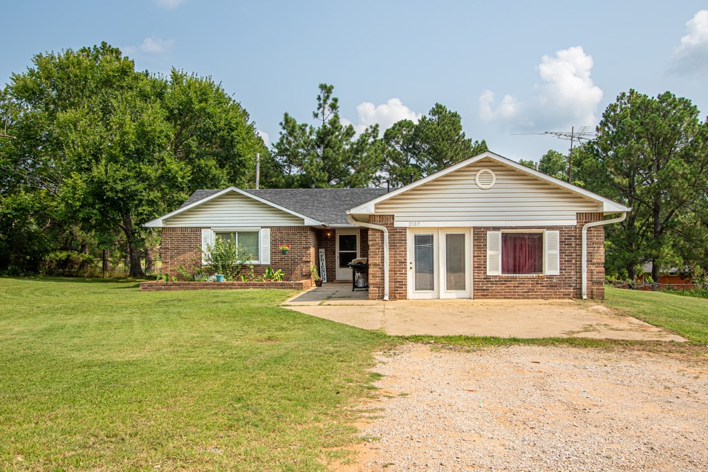 Photo 1 of 30 — 2107 NE 156th Avenue, Norman, OK 73026