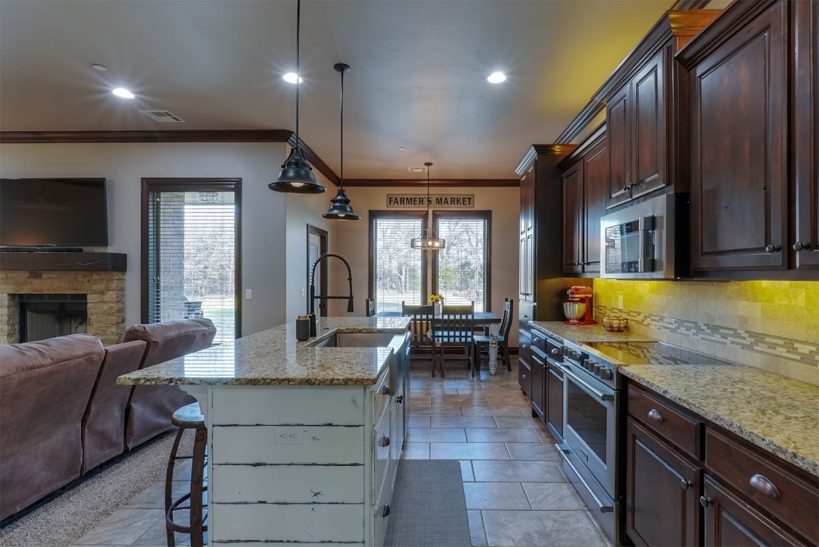 McLoud, Oklahoma 74851, United States, 3 Bedrooms Bedrooms, ,2 BathroomsBathrooms,Residential,Active,98335