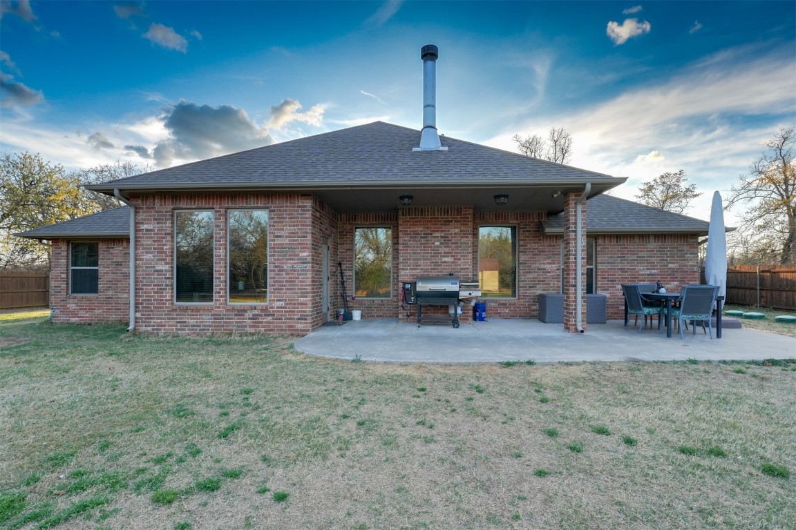McLoud, Oklahoma 74851, United States, 3 Bedrooms Bedrooms, ,2 BathroomsBathrooms,Residential,Active,98335