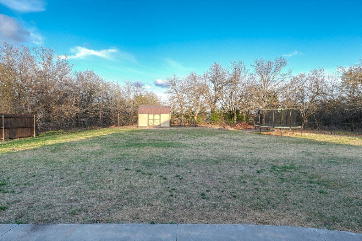 McLoud, Oklahoma 74851, United States, 3 Bedrooms Bedrooms, ,2 BathroomsBathrooms,Residential,Active,98335