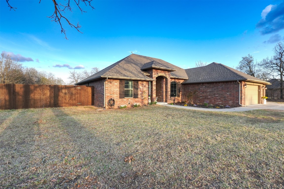 McLoud, Oklahoma 74851, United States, 3 Bedrooms Bedrooms, ,2 BathroomsBathrooms,Residential,Active,98335