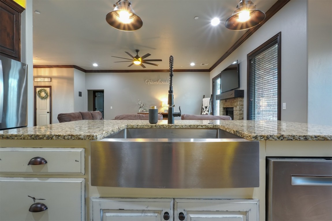 McLoud, Oklahoma 74851, United States, 3 Bedrooms Bedrooms, ,2 BathroomsBathrooms,Residential,Active,98335