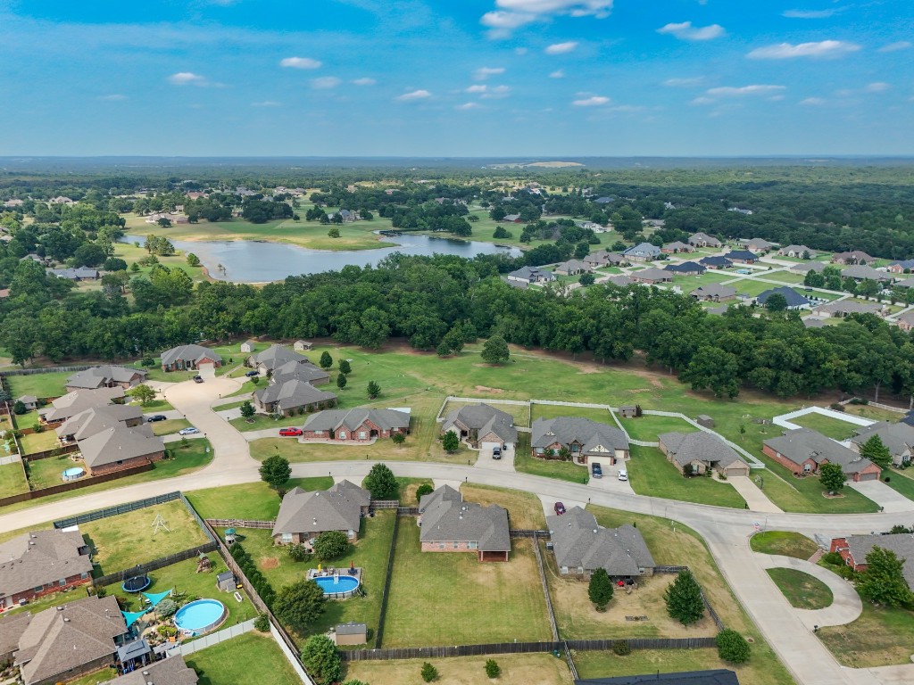 Shawnee, Oklahoma 74804, United States, 3 Bedrooms Bedrooms, ,2 BathroomsBathrooms,Residential,Active,186199