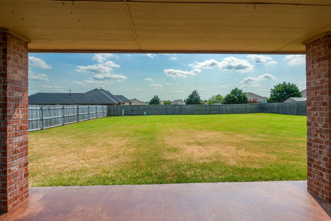 Shawnee, Oklahoma 74804, United States, 3 Bedrooms Bedrooms, ,2 BathroomsBathrooms,Residential,Active,186199