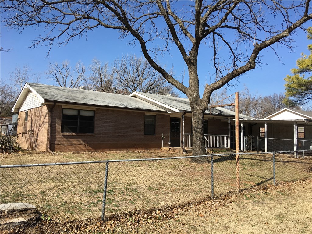 Photo 1 of 18 — 7213 Apple Valley Road, Edmond, OK 73034