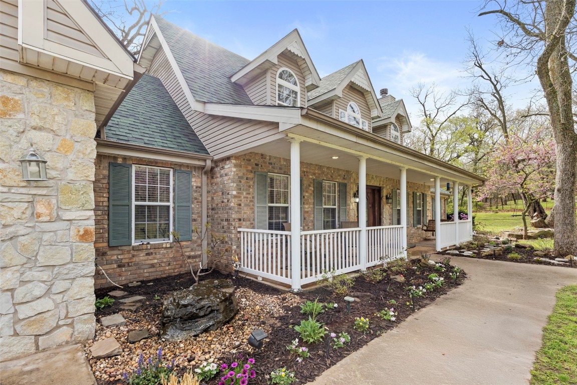 Tecumseh, Oklahoma 74873, United States, 4 Bedrooms Bedrooms, ,4 BathroomsBathrooms,Residential,Active,101602