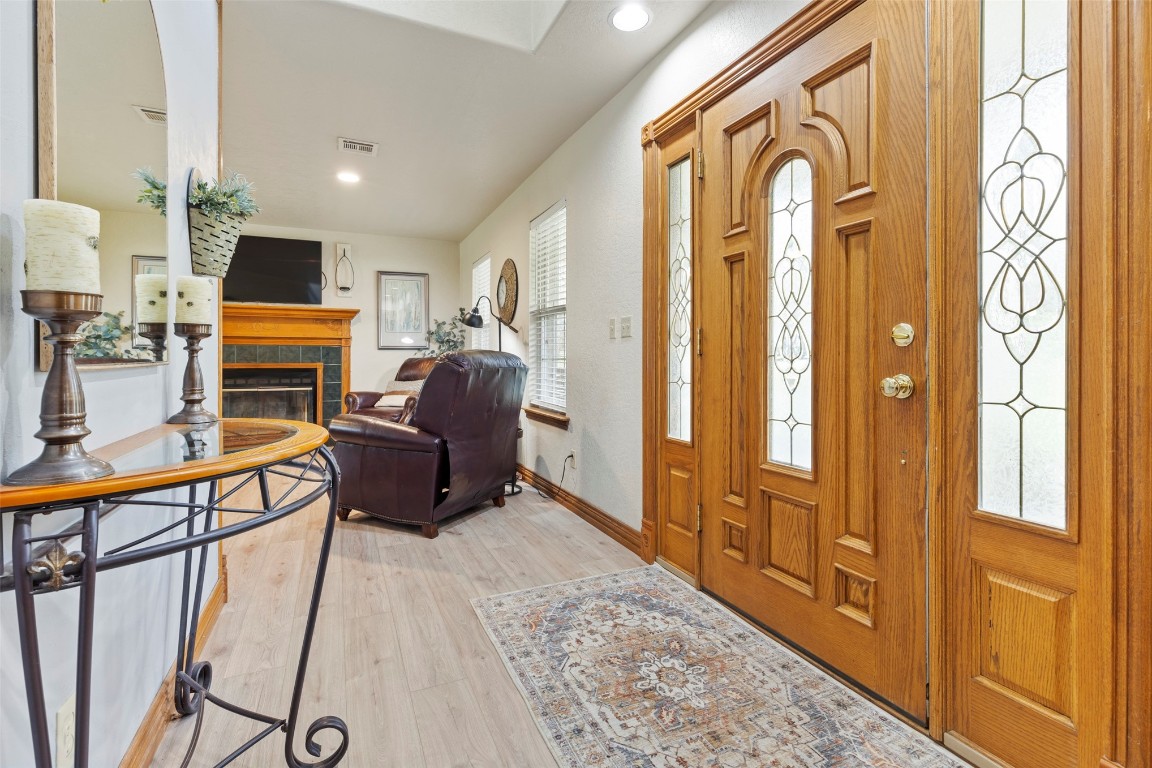 Tecumseh, Oklahoma 74873, United States, 4 Bedrooms Bedrooms, ,4 BathroomsBathrooms,Residential,Active,101602