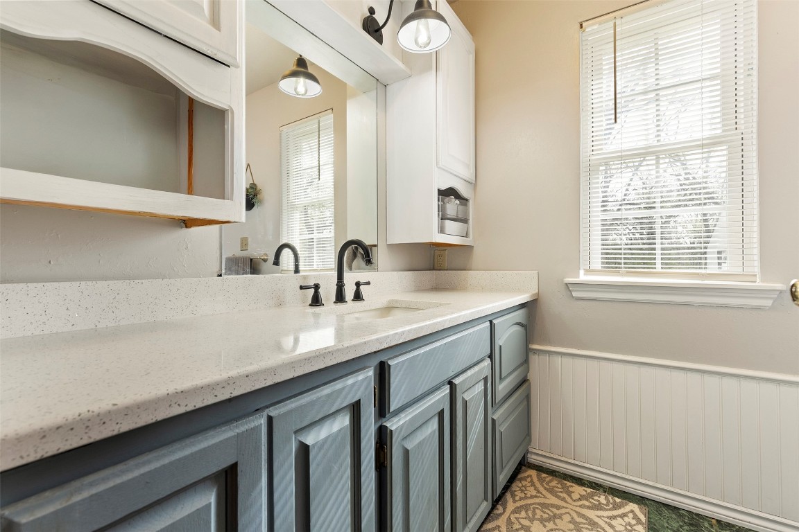 Tecumseh, Oklahoma 74873, United States, 4 Bedrooms Bedrooms, ,4 BathroomsBathrooms,Residential,Active,101602