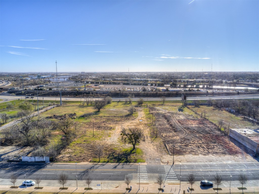 1300 S Robinson Avenue