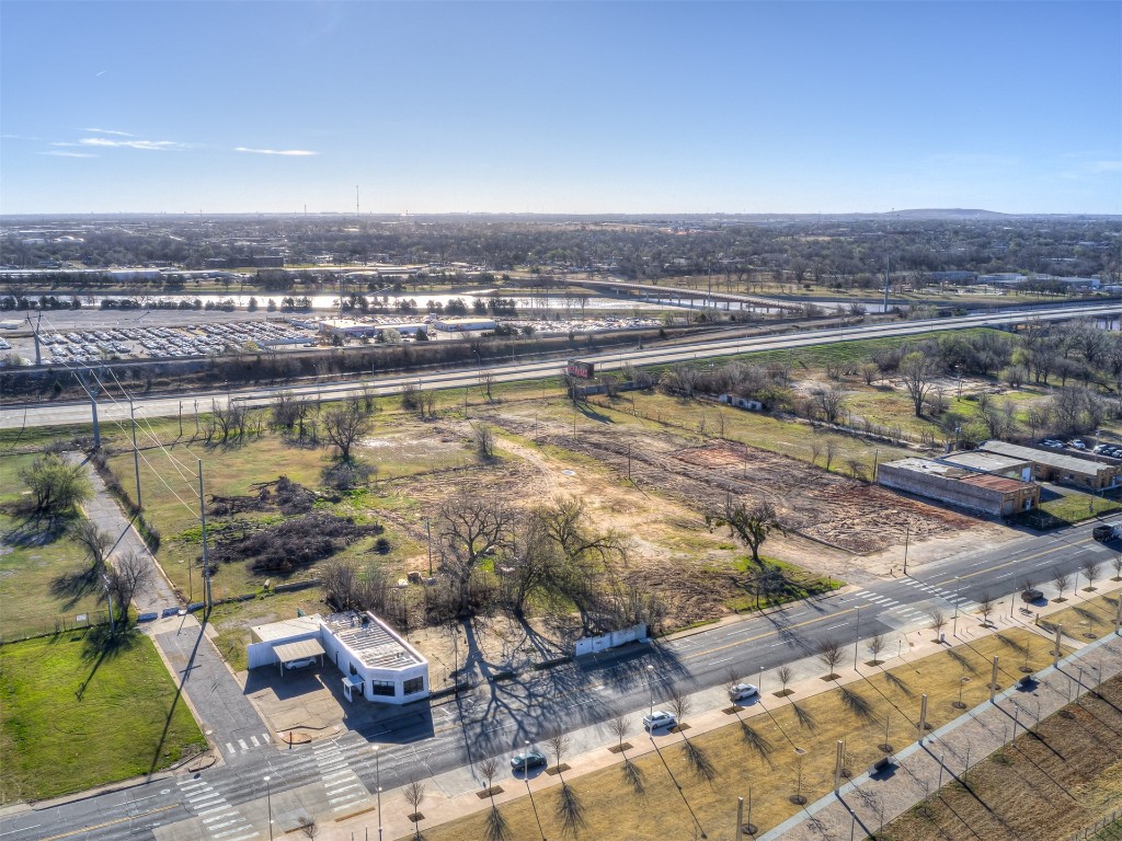 1300 S Robinson Avenue