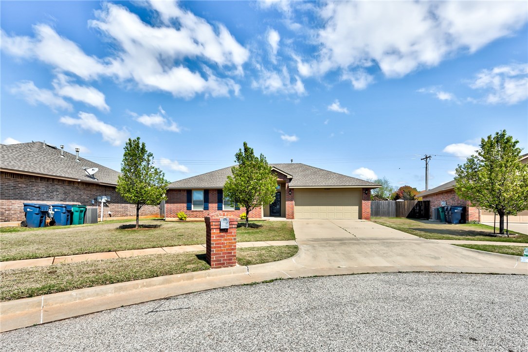 Photo 1 of 36 — 12009 SW 8th Street, Yukon, OK 73099