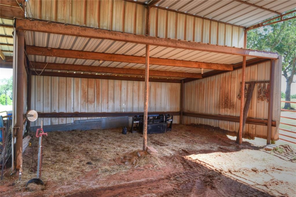 Tecumseh, Oklahoma 74873, United States, 4 Bedrooms Bedrooms, ,3 BathroomsBathrooms,Residential,Active,8632