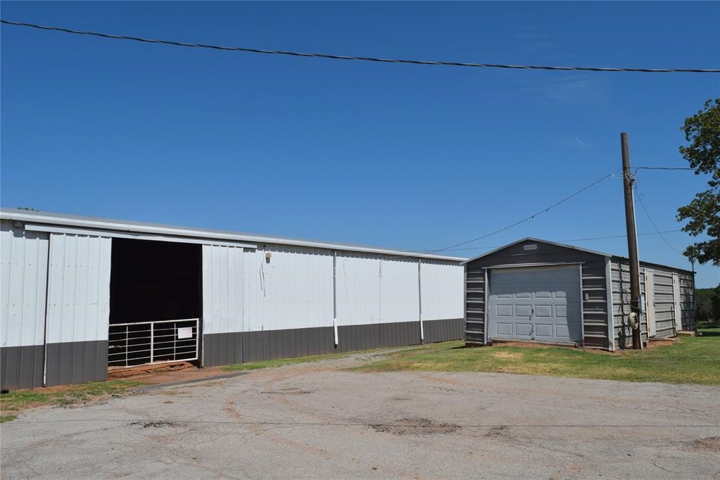 Tecumseh, Oklahoma 74873, United States, 4 Bedrooms Bedrooms, ,3 BathroomsBathrooms,Residential,Active,8632