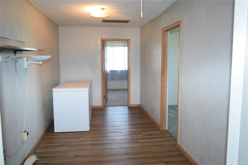 Tecumseh, Oklahoma 74873, United States, 4 Bedrooms Bedrooms, ,3 BathroomsBathrooms,Residential,Active,8632