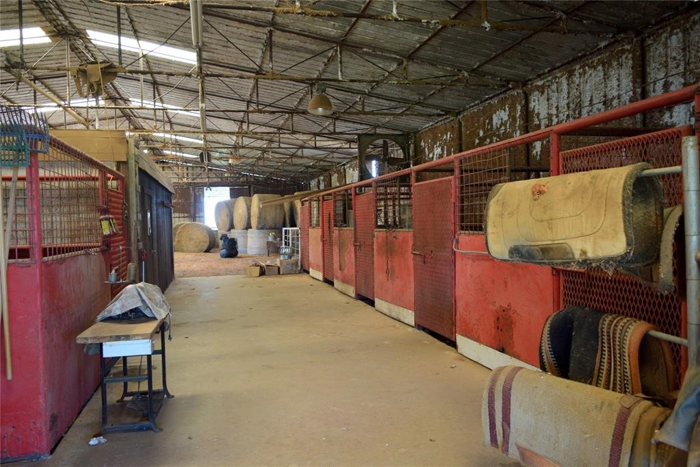 Tecumseh, Oklahoma 74873, United States, 4 Bedrooms Bedrooms, ,3 BathroomsBathrooms,Residential,Active,8632