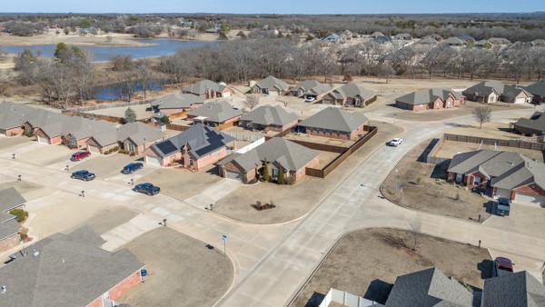 Shawnee, Oklahoma 74804, United States, 3 Bedrooms Bedrooms, ,3 BathroomsBathrooms,Residential,Active,11360