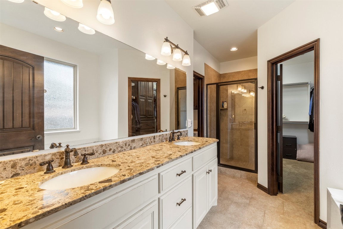 Shawnee, Oklahoma 74804, United States, 3 Bedrooms Bedrooms, ,3 BathroomsBathrooms,Residential,Active,11360