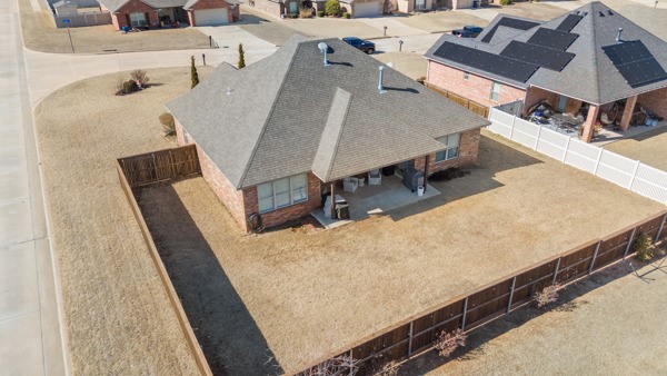 Shawnee, Oklahoma 74804, United States, 3 Bedrooms Bedrooms, ,3 BathroomsBathrooms,Residential,Active,11360