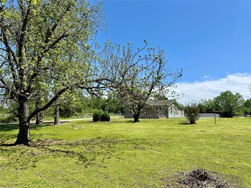 Shawnee, Oklahoma 74801, United States, 2 Bedrooms Bedrooms, ,1 BathroomBathrooms,Residential,Pending,115478