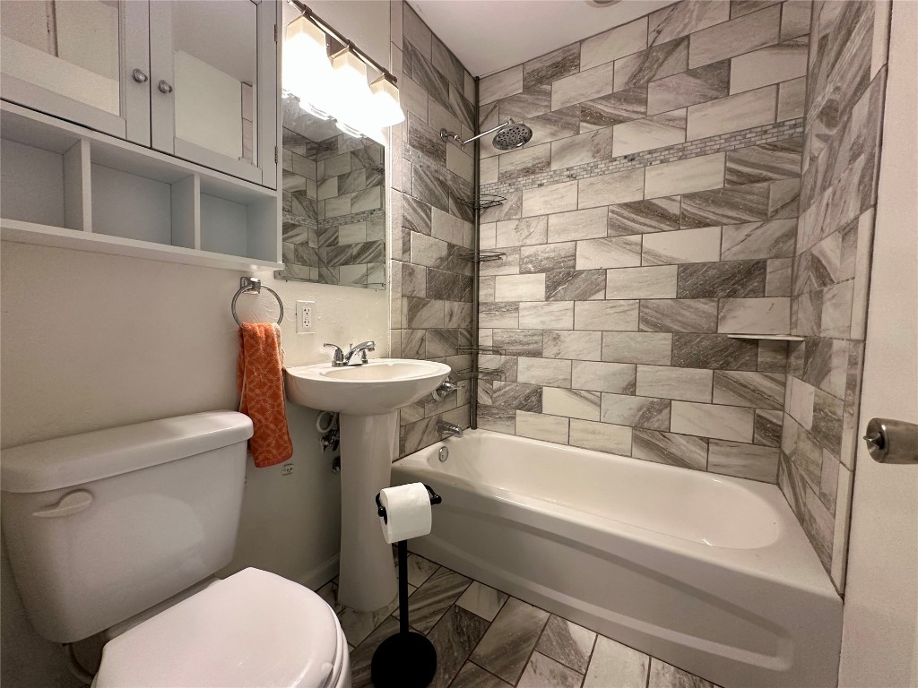 Shawnee, Oklahoma 74801, United States, 2 Bedrooms Bedrooms, ,1 BathroomBathrooms,Residential,Pending,115478