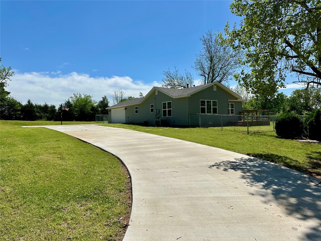 Shawnee, Oklahoma 74801, United States, 2 Bedrooms Bedrooms, ,1 BathroomBathrooms,Residential,Pending,115478