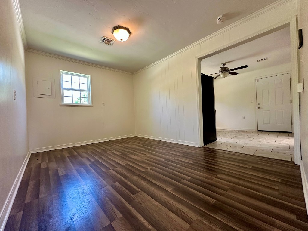 Shawnee, Oklahoma 74801, United States, 2 Bedrooms Bedrooms, ,1 BathroomBathrooms,Residential,Pending,115478