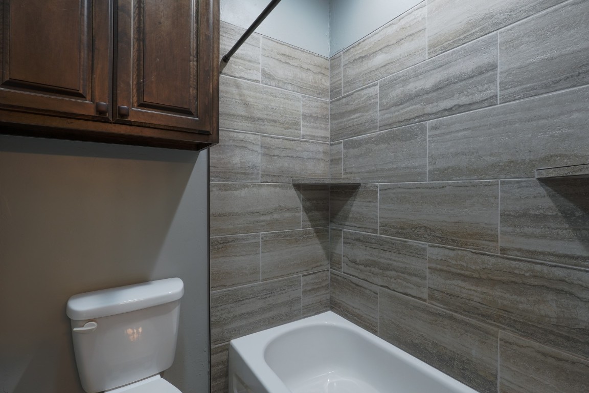 Meeker, Oklahoma 74855, United States, 4 Bedrooms Bedrooms, ,3 BathroomsBathrooms,Residential,Active,194206